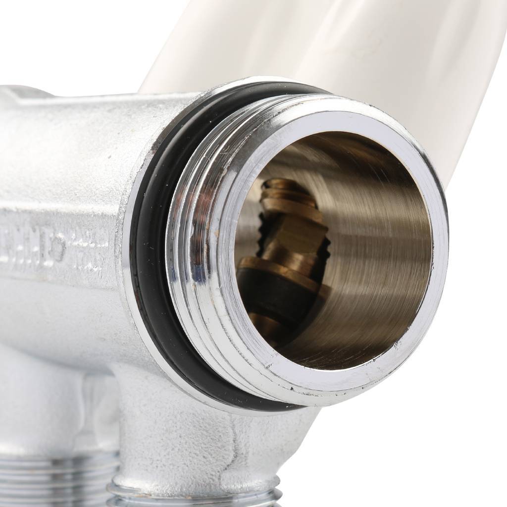 Коллектор с регулировочными вентилями TIEMME 1 х1/2 на 2 выхода (хром.)