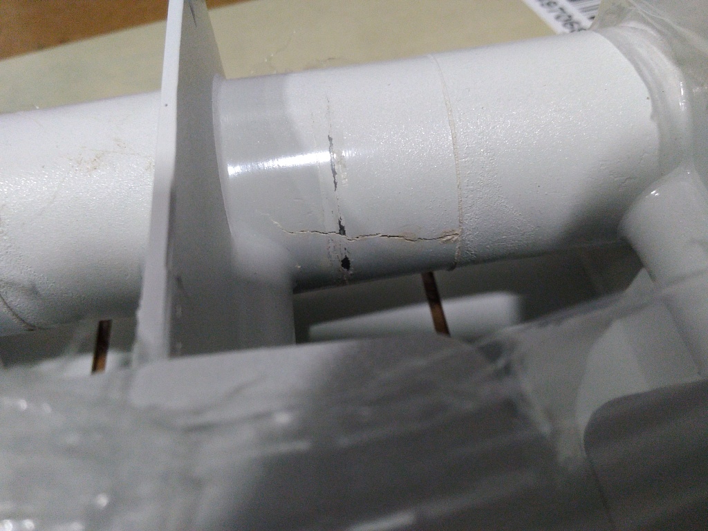 Уцененный товар (трещина на коллекторе): Радиатор биметаллический Global STYLE EXTRA 500 6 секций боковое подключение (белый RAL 9010), STE05001006