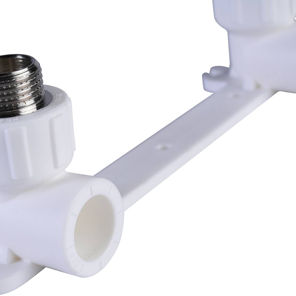 Настенный комплект Политэк 20х1/2 с наружной резьбой для смесителя для полипропиленовых труб под сварку (цвет белый), 9600102012