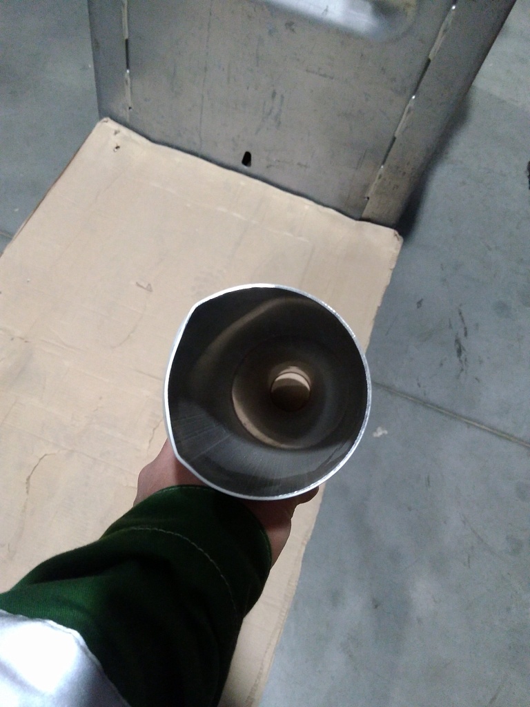 Уцененный товар (вмятины): *SCA-0080-001000 STOUT элемент дымохода DN 80 труба 1000 мм п/м