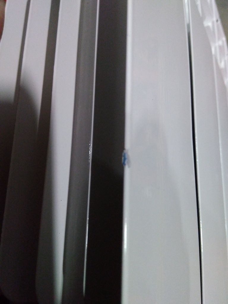 Уцененный товар (сколы краски): Радиатор алюминиевый ROMMER Profi 350 12 секций (AL350-80-80-080) боковое подключение (RAL9016), RAL-1210-035012