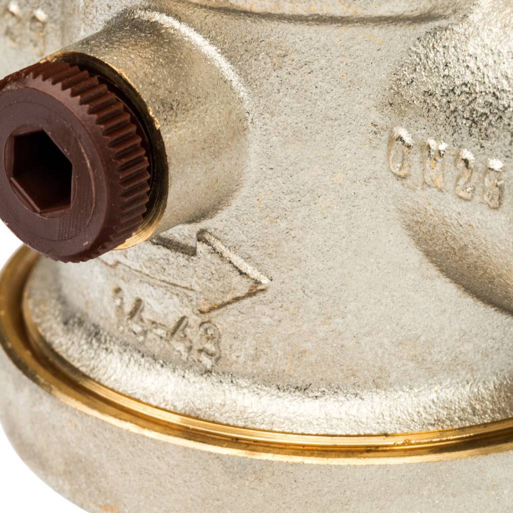 STOUT SVS 1  Редуктор давления компенсационного действия, SVS-0008-000025