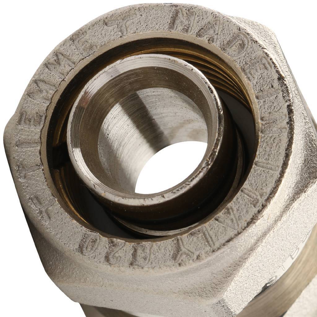 Муфта TIEMME с внутренней резьбой (20х2.0х3/4) для металлопластиковых труб винтовой, 1600011