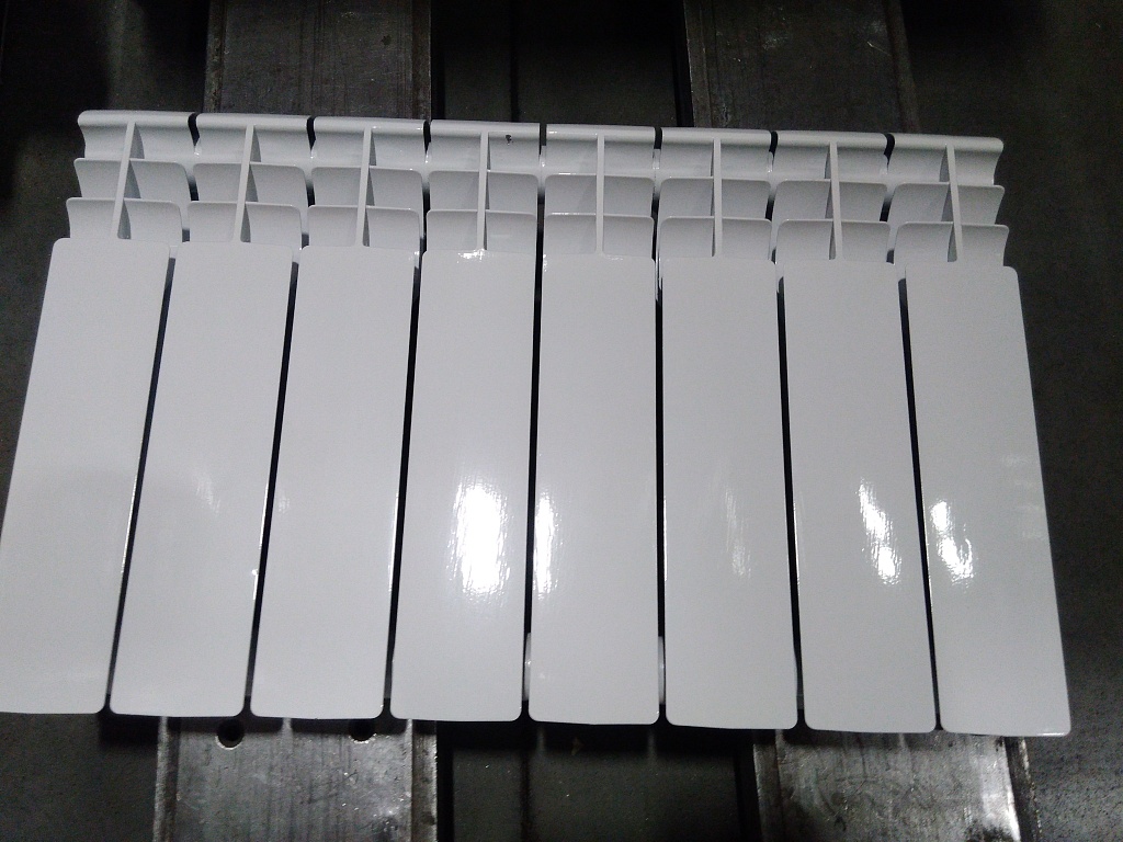 Уцененный товар (сколы краски): Радиатор биметаллический ROMMER Profi BM 350 8 секций боковое подключение (BI350-80-80-130) (RAL9016), RBM-1210-035008