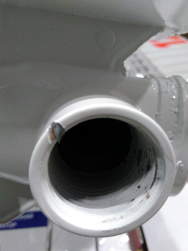 Уцененный товар (скол краски на коллекторе, нет товарный вид упаковки): Радиатор алюминиевый ROMMER Plus 200 12 секций боковое подключение (RAL9016), RAL-3210-020012