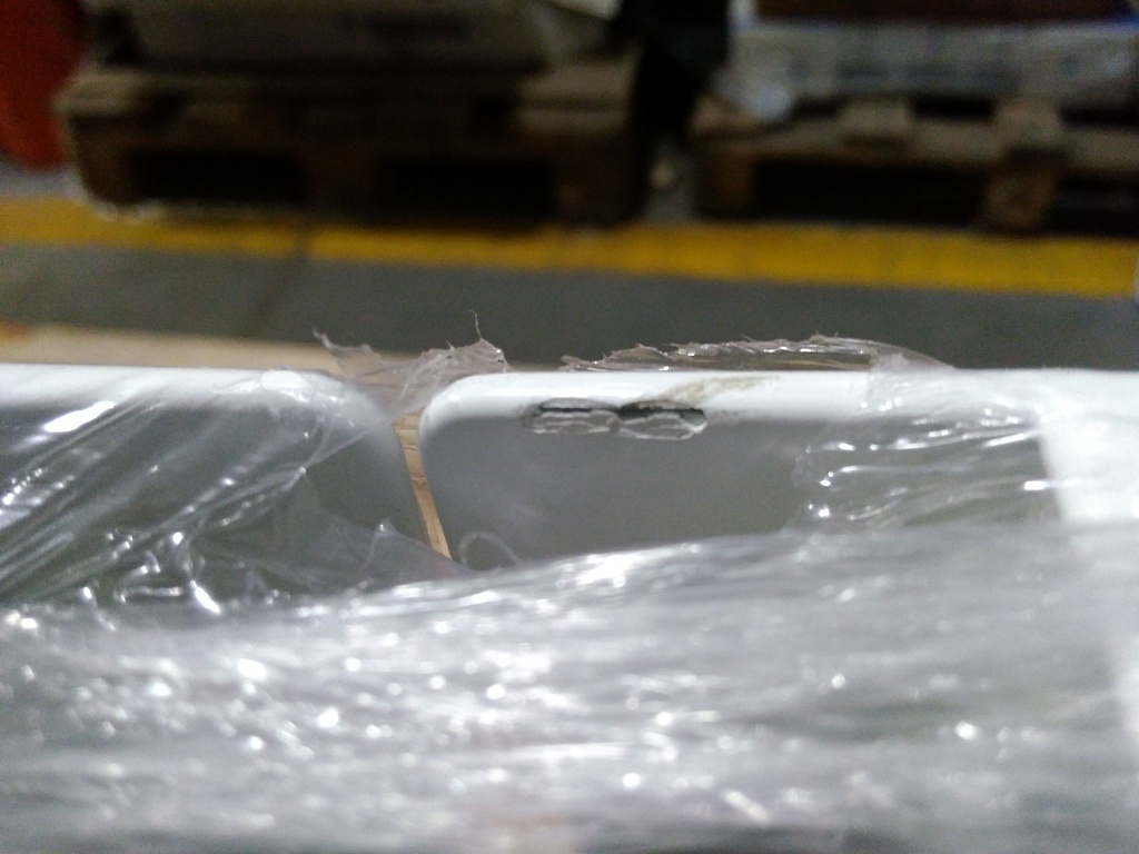 Уцененный товар (нарушена упаковка, сколы краски на ламели, замятие ламели на крайней секции): Радиатор алюминиевый Global VOX- R 500 12 секций нижнее правое подключение (белый RAL 9010), 169532