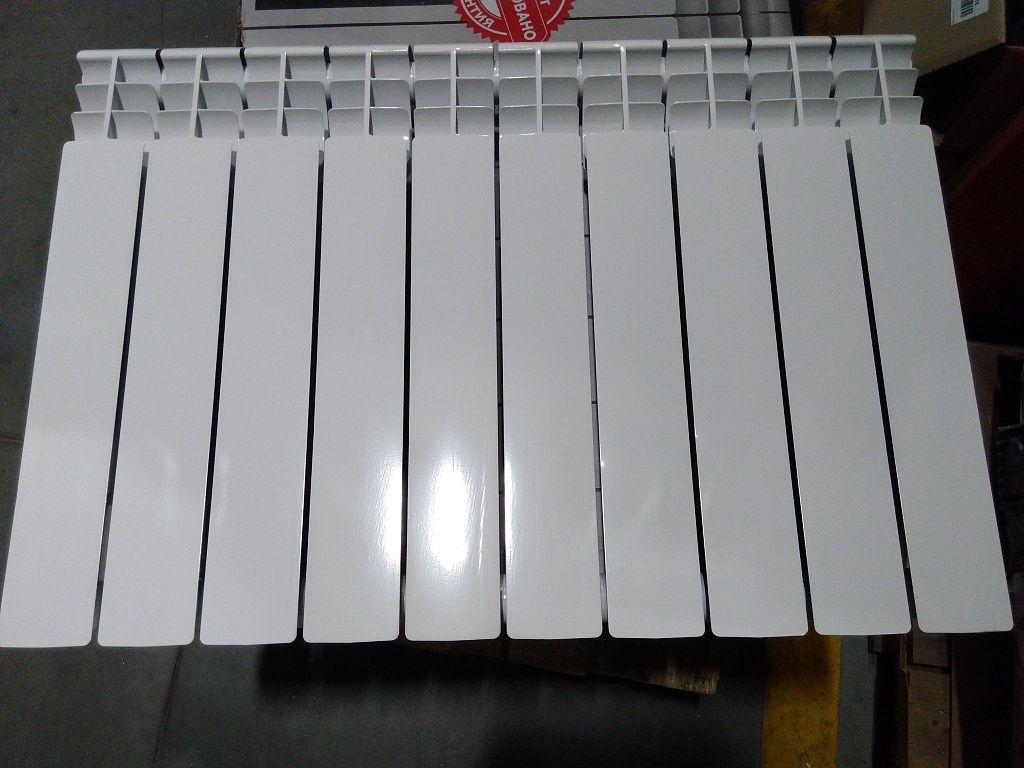 Уцененный товар (брак резьбы): Радиатор биметаллический ROMMER Profi BM 500 10 секции боковое подключение (BI500-80-80-150) (RAL9016), RBM-1210-050010