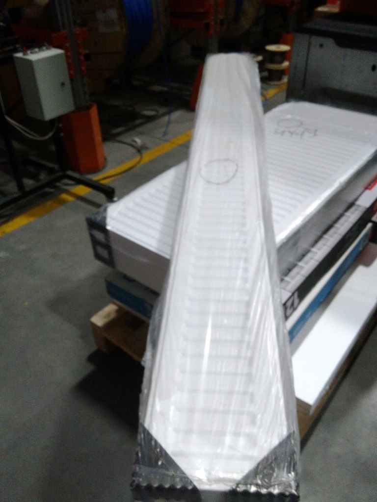 Уцененный товар (сколы краски ): Стальной панельный радиатор ROMMER Ventil 22/200/2200 нижнее правое подключение, RRS-2020-222220