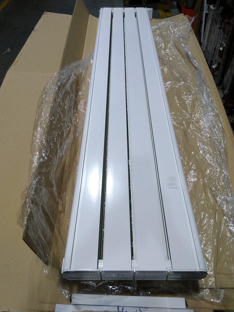 Уцененный товар (потертости): Радиатор алюминиевый STOUT Sebino 1800 4 секции универсальное подключение (белый ), SRA-1120-180004