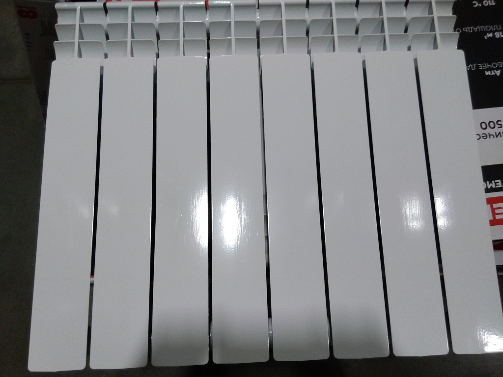 Уцененный товар (замятие на ламели, потертость на ламели): Радиатор биметаллический ROMMER Profi BM 500 8 секции боковое подключение (BI500-80-80-150) (RAL9016), RBM-1210-050008