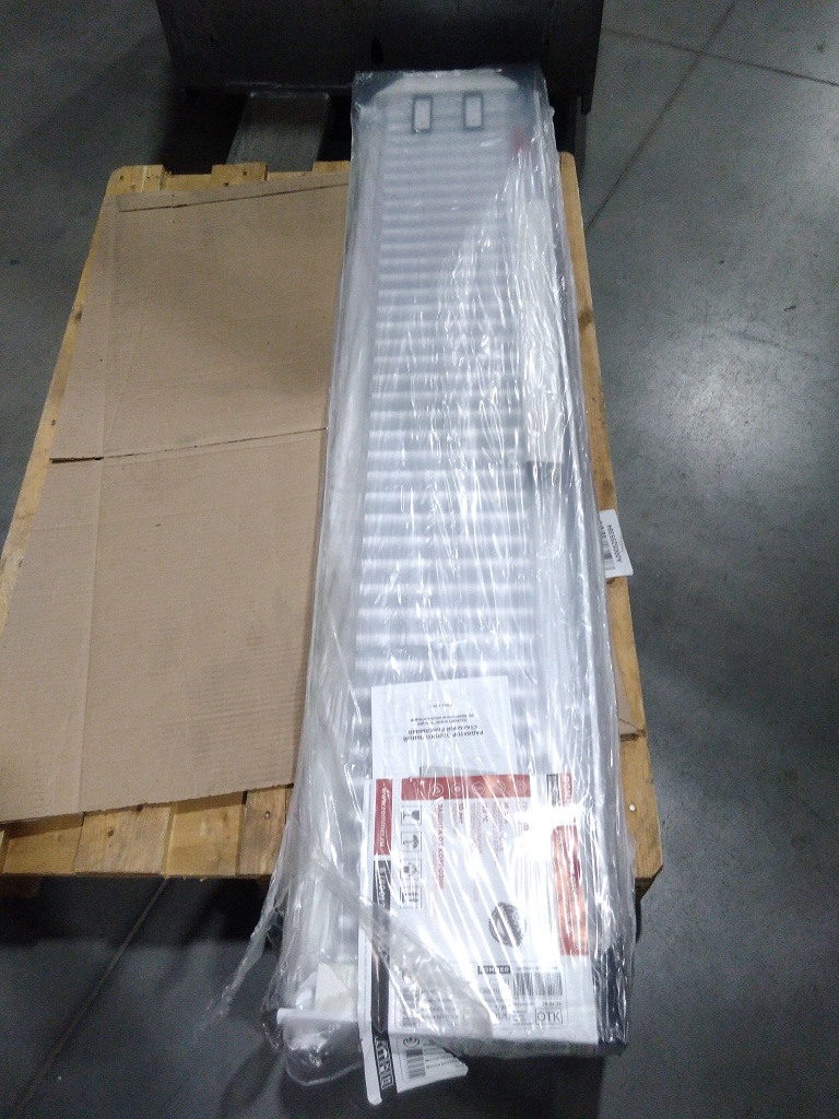 Уцененный товар (Повреждение боковой панели): Стальной панельный радиатор ROMMER Ventil 11/300/1500 нижнее правое подключение, RRS-2020-113150