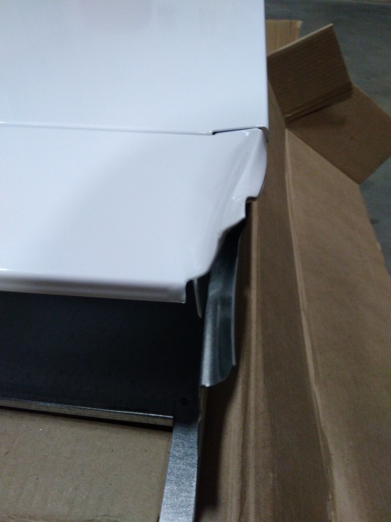 Уцененный товар (замятие): Шкаф распределительный встроенный STOUT 19-20 выходов (ШРВ-7) 670х125х1346