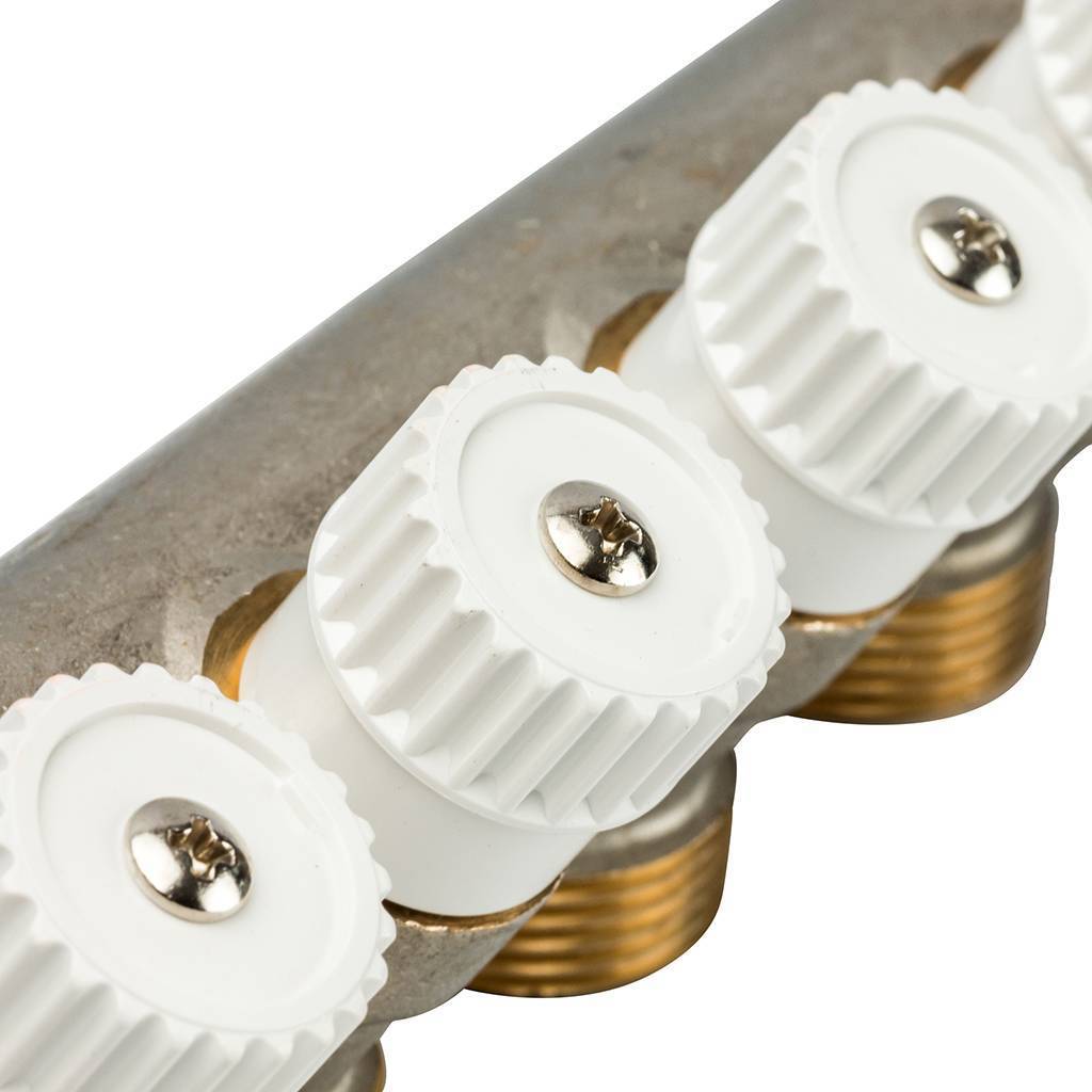 4-х ходовой коллектор LUXOR CP 454 (G3/4xG3/4 EK) с перекрывающими кранами для медной и пластиковой трубы