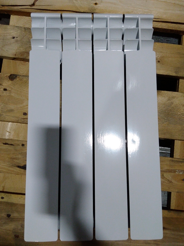 Уцененный товар (замятие на нижней части секции, вмятина в верхней части крайней секции): Радиатор биметаллический ROMMER Profi BM 500 4 секции боковое подключение (BI500-80-80-150) (RAL9016), RBM-1210-050004