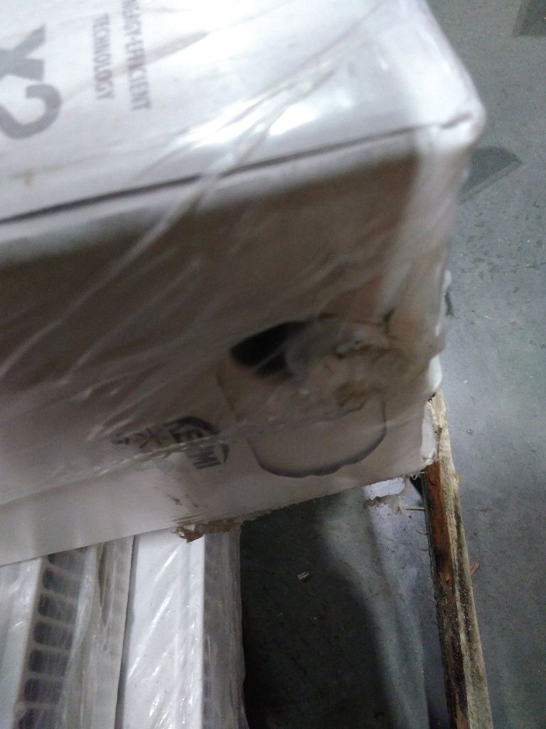 Уцененный товар (царапины, потертости): Стальной панельный радиатор Kermi Profil-K FK O 33/500/1800 белый боковое подключение RAL 9016