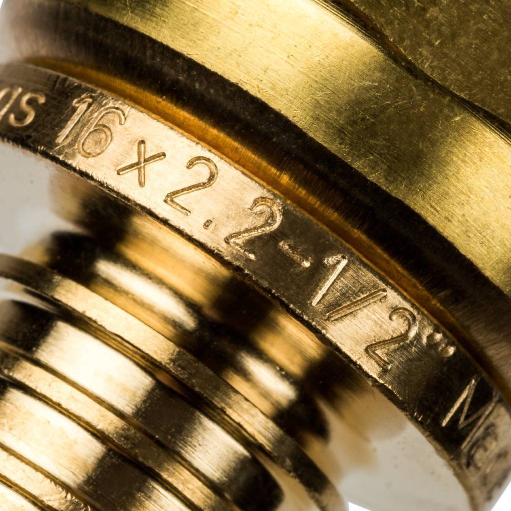 Переходник STOUT с накидной гайкой 16xG 1/2 для труб из сшитого полиэтилена аксиальный