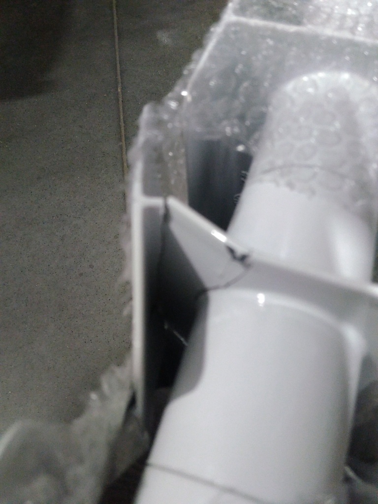 Уцененный товар (слом ламели): Радиатор биметаллический ROMMER Profi BM 350 12 секций боковое подключение (BI350-80-80-130) (RAL9016), RBM-1210-035012