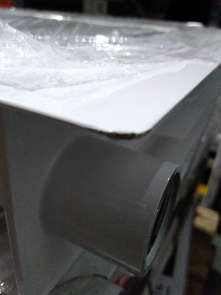 Уцененный товар (нарушена упаковка, потертость, скол краски на ламели): Радиатор биметаллический STOUT VEGA 500 12 секций боковое подключение (белый RAL 9016), SRB-1310-050012