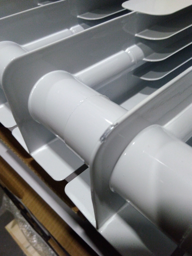 Уцененный товар (сколы краски на нижних частях секций): Радиатор биметаллический ROMMER Profi BM 350 10 секций боковое подключение (BI350-80-80-130) (RAL9016), RBM-1210-035010