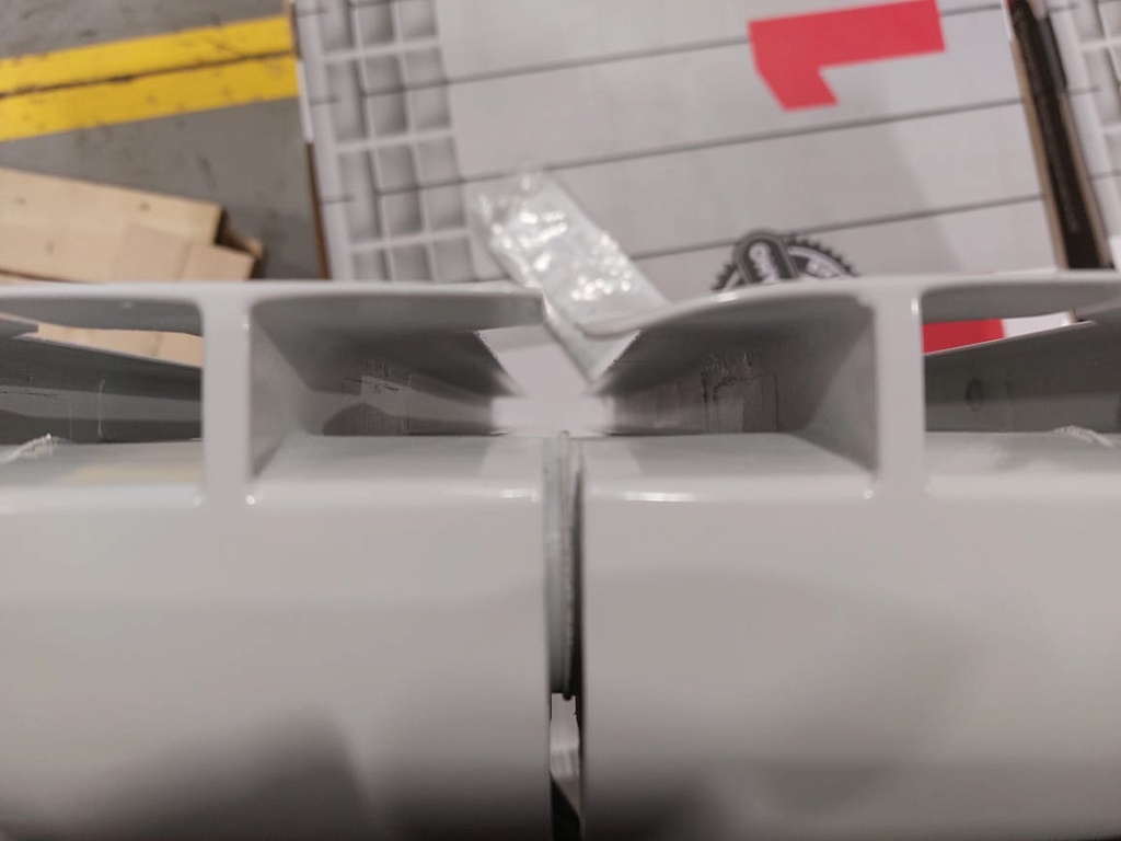 Уцененный товар (ЦАРАПИНЫ / СКОЛЫ ЛКП): Радиатор алюминиевый ROMMER Profi 500 8 секции (AL500-80-80-100) (RAL9016), RAL-1210-050008