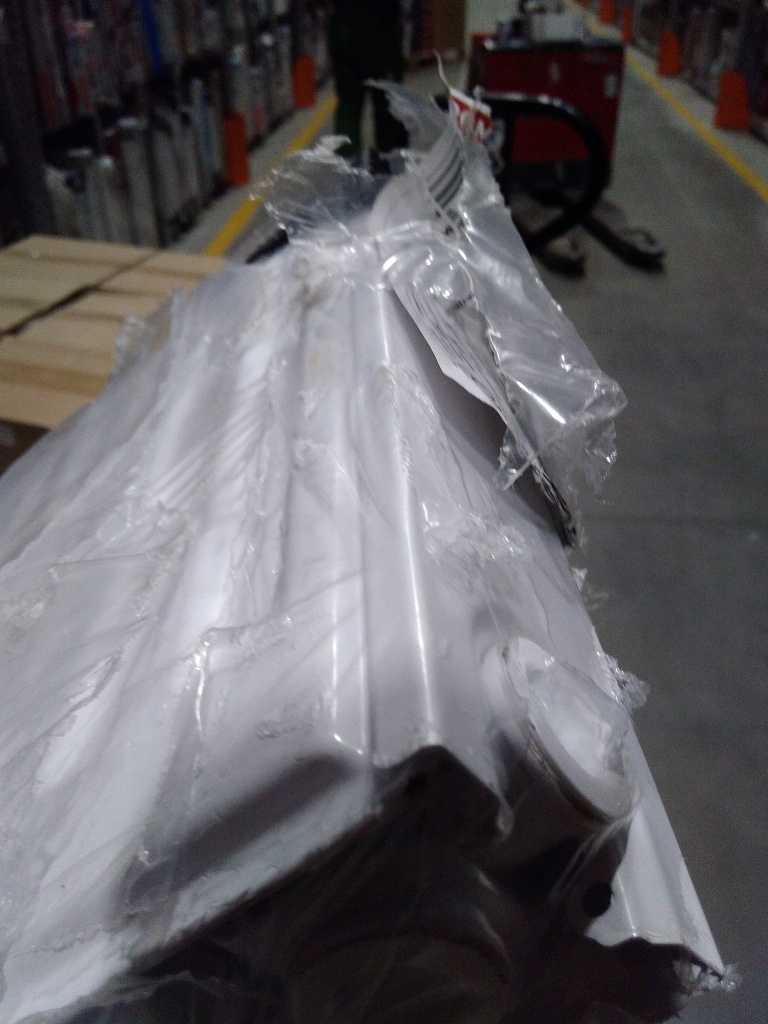 Уцененный товар (сколы краски, потертости, нетоварный вид): Стальной панельный радиатор ROMMER Ventil 21/300/2000 нижнее правое подключение, RRS-2020-213200