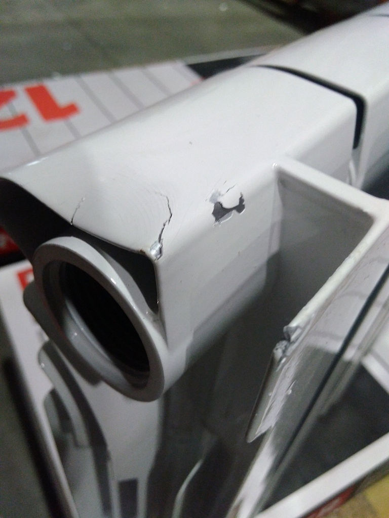 Уцененный товар (сколы на нижних частях секции, повреждение крайней секции): Радиатор биметаллический ROMMER Profi BM 350 12 секций боковое подключение (BI350-80-80-130) (RAL9016), RBM-1210-035012