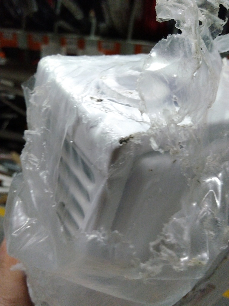 Уцененный товар (сколы краски, потертости, нетоварный вид): Стальной панельный радиатор ROMMER Ventil 21/300/2000 нижнее правое подключение, RRS-2020-213200