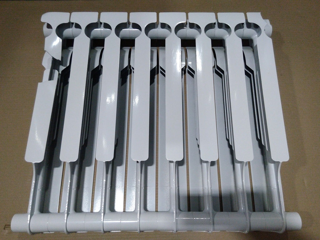 Уцененный товар (нарушена упаковка, повреждения крайних секций): Радиатор биметаллический ROMMER Plus BM 500 8 секций боковое подключение (RAL9016), RBM-3210-050008