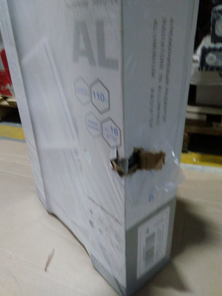 Уцененный товар (нарушена упаковка, трещина на ламели): Радиатор алюминиевый STOUT VEGA 500 4 секций боковое подключение (белый RAL 9016), SRA-1310-050004