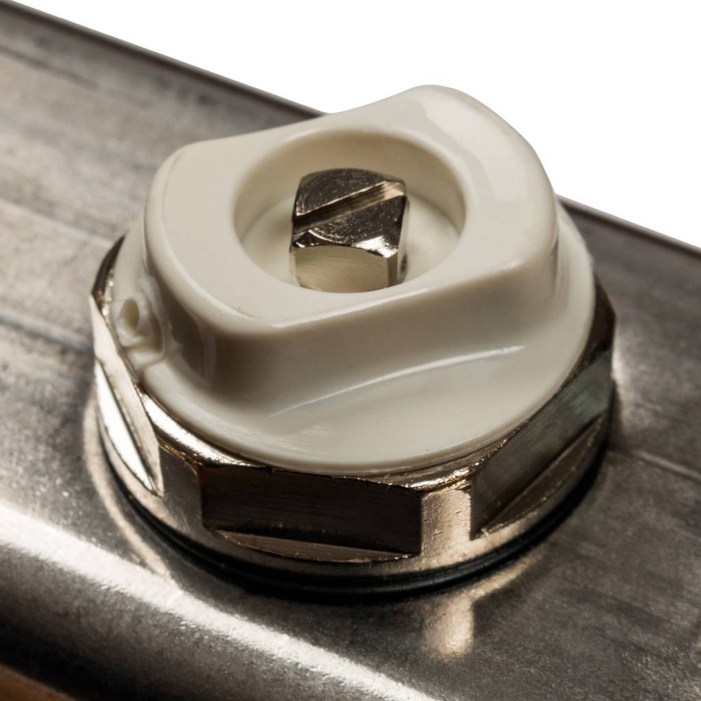 Коллектор из нержавеющей стали без расходомеров, с клапаном вып. воздуха и сливом STOUT 7 выходов, SMS-0932-000007