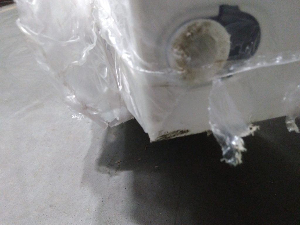 Уцененный товар (потертости на боковой панели): Стальной панельный радиатор ROMMER Ventil 22/400/2600 нижнее правое подключение, RRS-2020-224260