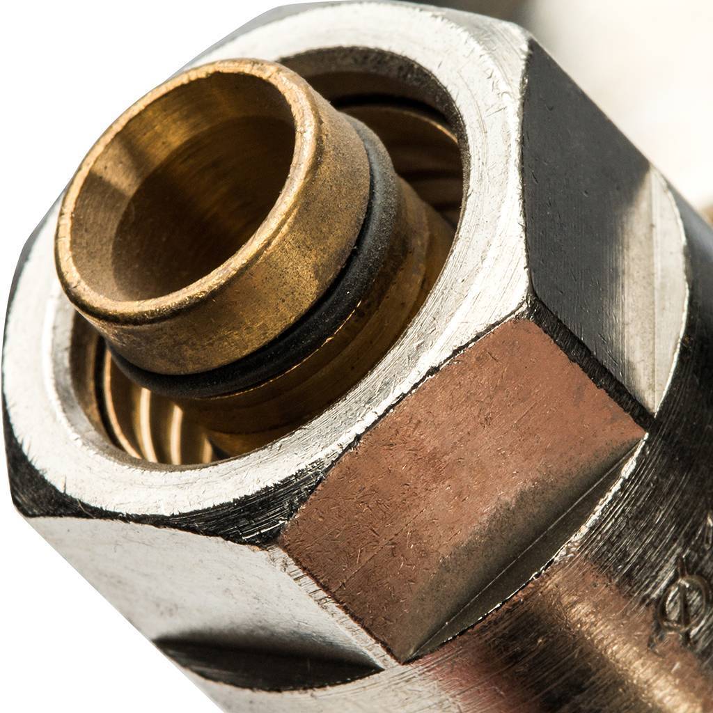 Тройник переходной Prandelli Multyrama (20.2х16.2х20.2) для металлопластиковых труб винтовой, 103.31.41.4