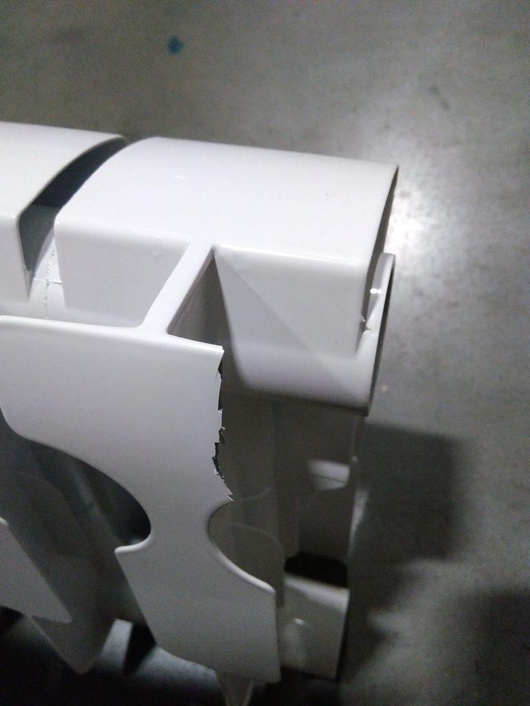 Уцененный товар (нарушена упаковка, скол на ламели крайней секции): Радиатор биметаллический ROMMER Plus BM 200 12 секций боковое подключение (RAL9016), RBM-3210-020012