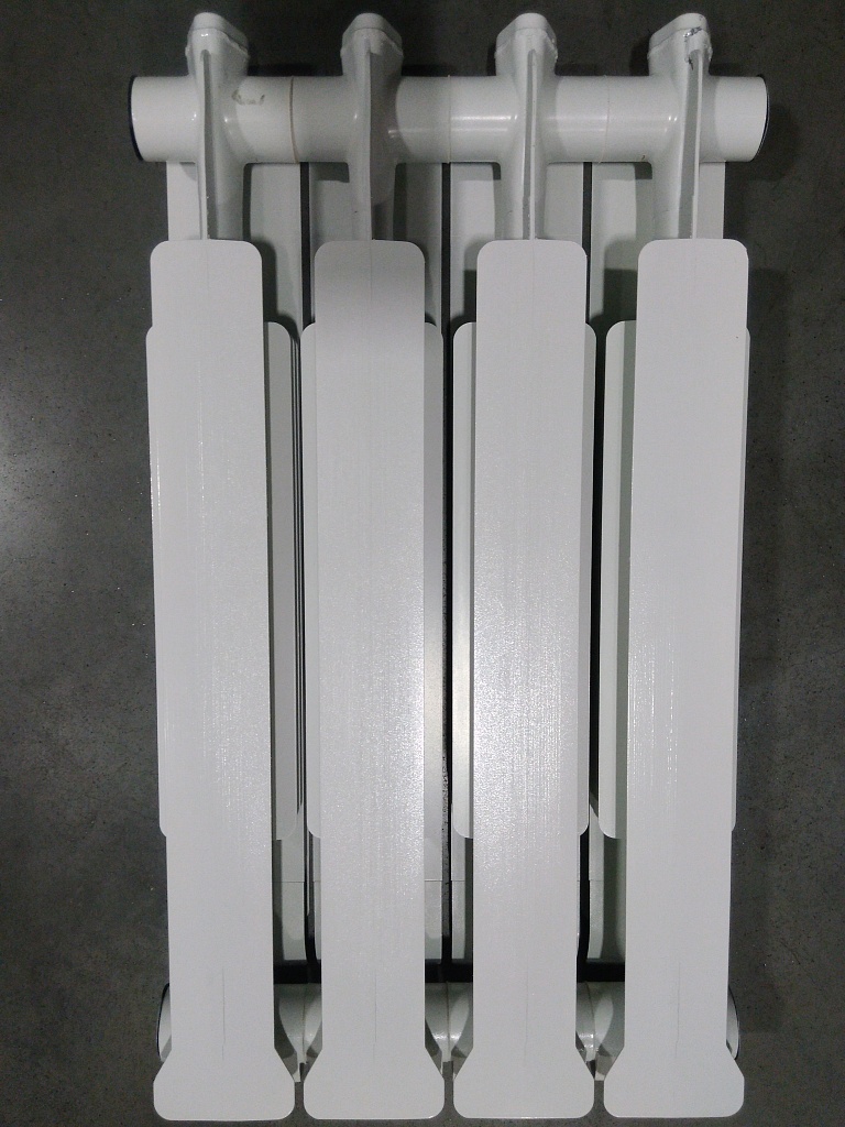 Уцененный товар (брак резьбы, царапины, потертости, нарушена упаковка): Радиатор алюминиевый STOUT Bravo 500 4 секции боковое подключение RAL9010, SRA-0110-050004