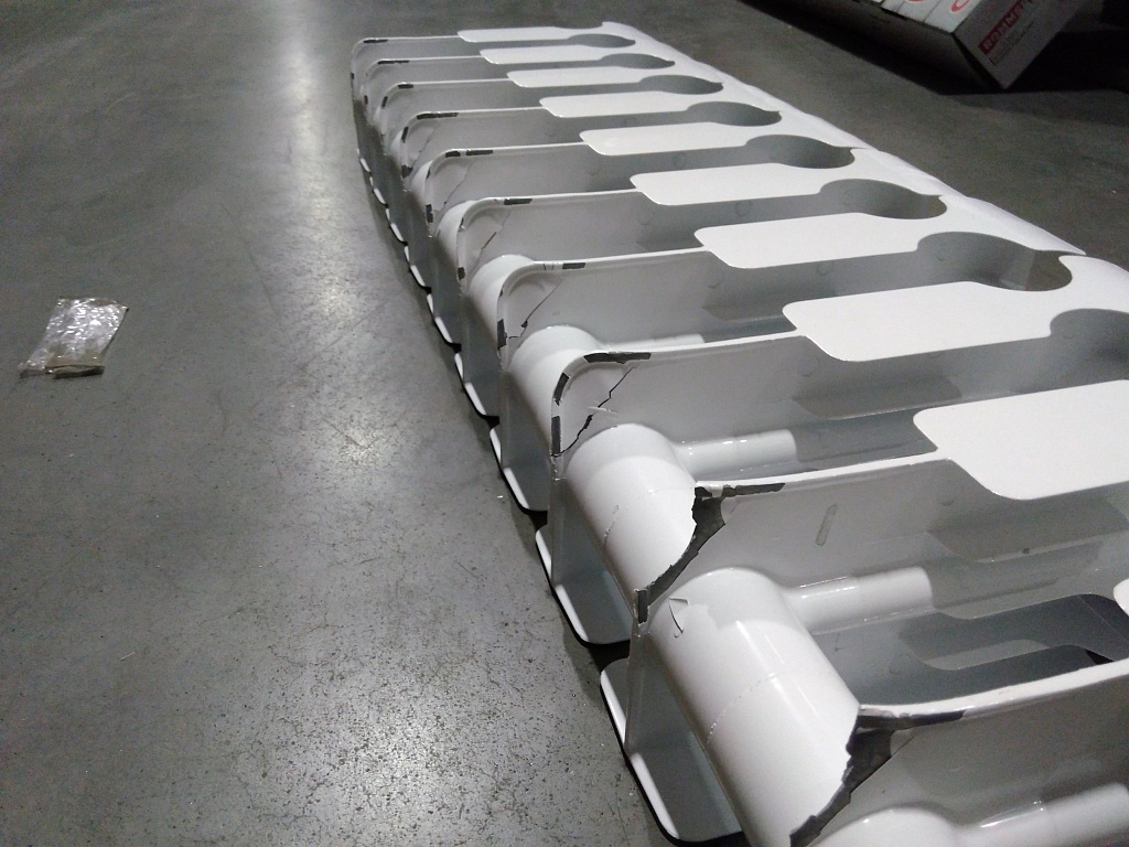 Уцененный товар (повреждения на нижних частях секций): Радиатор биметаллический ROMMER Plus BM 200 10 секций боковое подключение (RAL9016), RBM-3210-020010