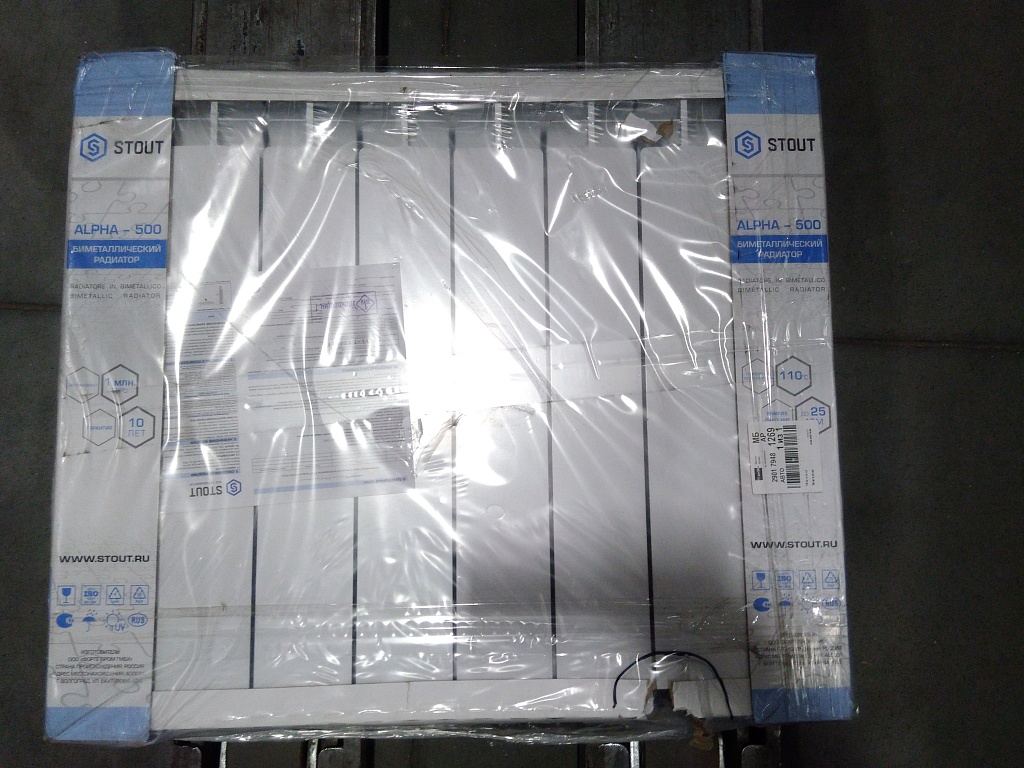 Уцененный товар (скол лламели секции): Радиатор биметаллический STOUT ALPHA 500 8 секций боковое подключение (белый RAL 9016), SRB-2310-050008