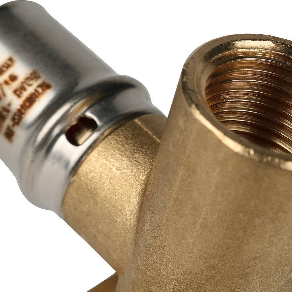 Угольник STOUT настенный с креплением удлинённый 1/2 х20 для металлопластиковых труб прессовой, SFP-0012-001220