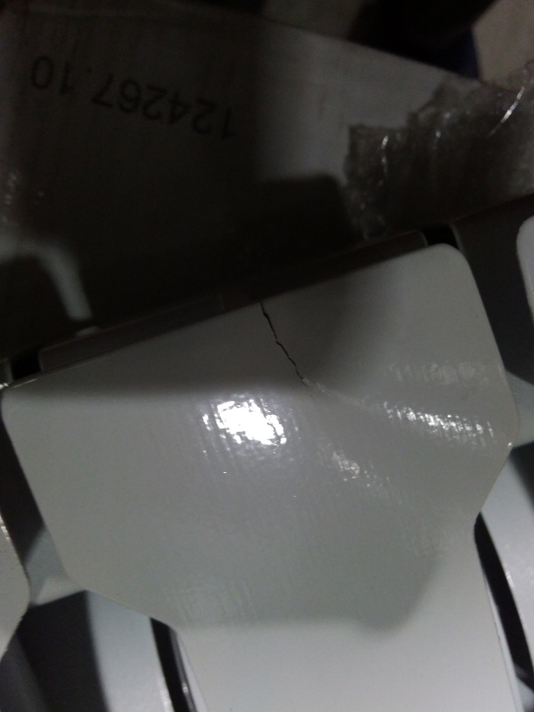 Уцененный товар (Трещина на корпусе): Радиатор биметаллический ROMMER Profi BM 500 8 секции боковое подключение (BI500-80-80-150) (RAL9016), RBM-1210-050008