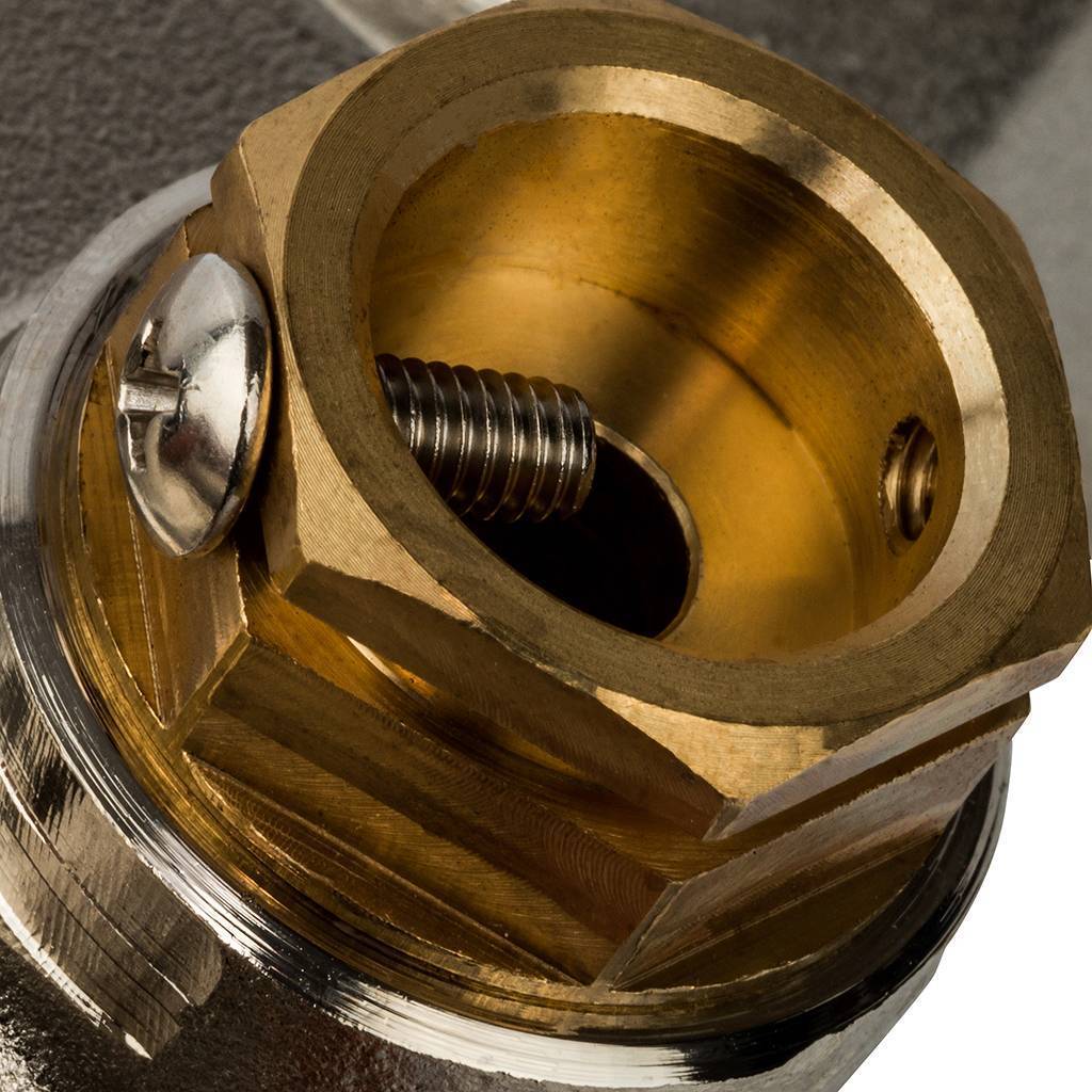 Регулировочная группа LUXOR с соединением для насоса GM 1192 (130 мм.), 72000050