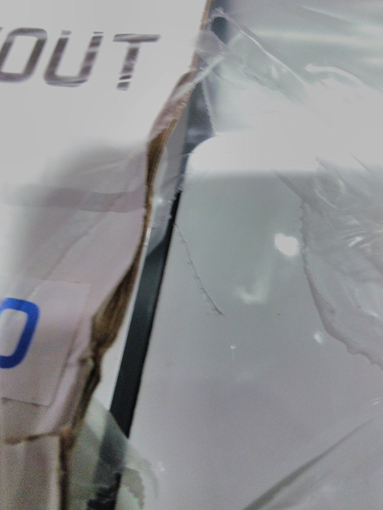 Уцененный товар (царапина на ламели): Радиатор алюминиевый STOUT ALPHA 350 10 секций боковое подключение (белый RAL 9016), SRA-2310-035010