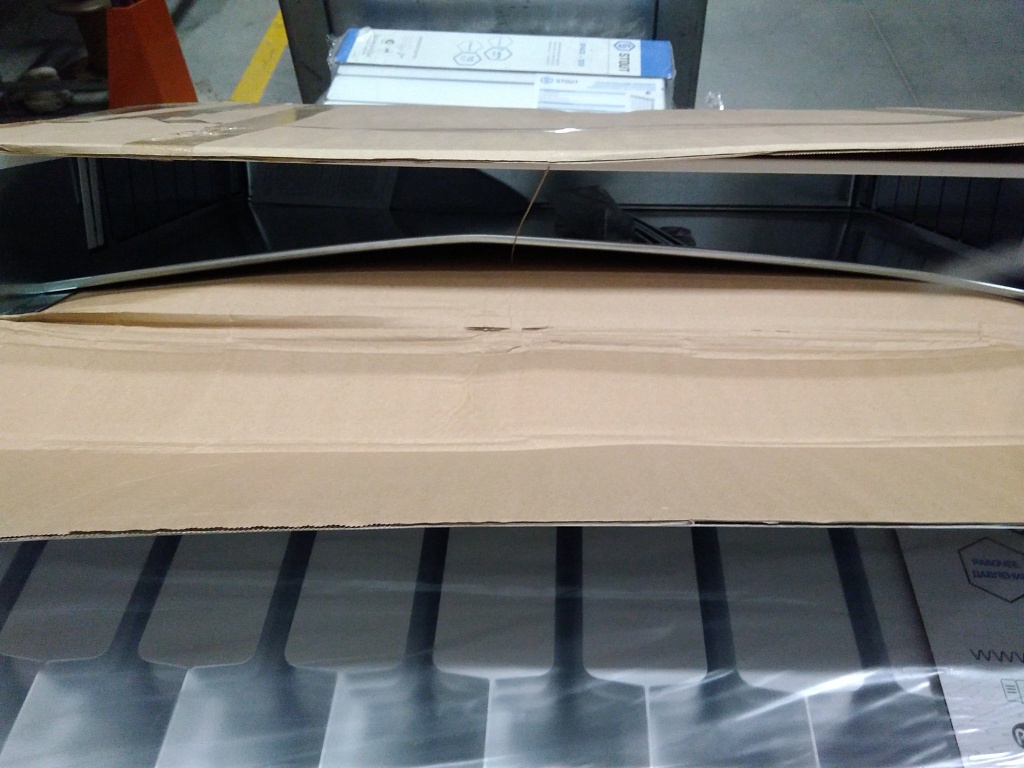 Уцененный товар (вмятина): Шкаф распределительный встроенный STOUT 11-12 выходов (ШРВ-4) 670х125х896