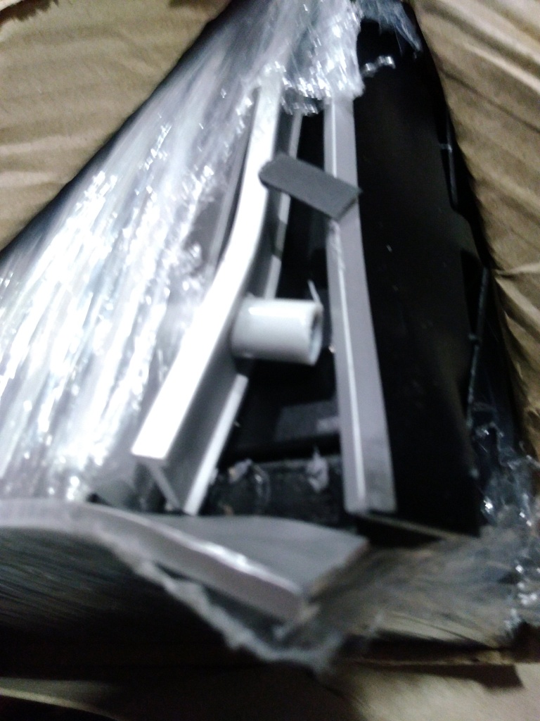 Уцененный товар (нарушена упаковка, замятие корпуса и решетки): Внутрипольный конвектор STOUT SCN-1100 110х190х1800 (Решётка роликовая) правое подключение, SCN-1100-1119180