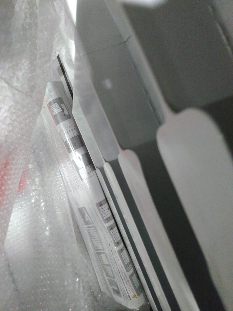 Уцененный товар (дефект литья на коллекторе, замятие): Радиатор алюминиевый ROMMER Plus 500 6 секций боковое подключение (RAL9016), RAL-3210-050006