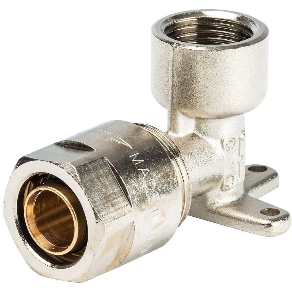 Уголок 90 с креплением Prandelli Multyrama (20х2,0х1/2) для металлопластиковых труб винтовой, 103.10.52.0