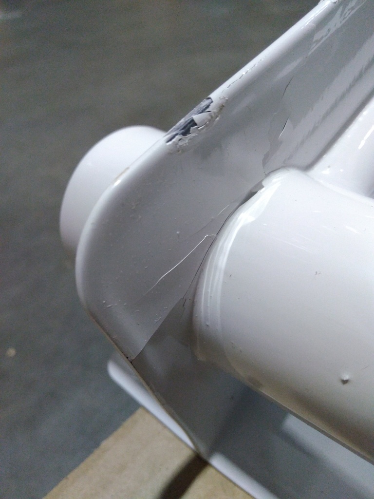 Уцененный товар (нарушена упаковка, сколы и замятия на нижних частях секций): Радиатор биметаллический ROMMER Profi BM 350 10 секций боковое подключение (BI350-80-80-130) (RAL9016), RBM-1210-035010