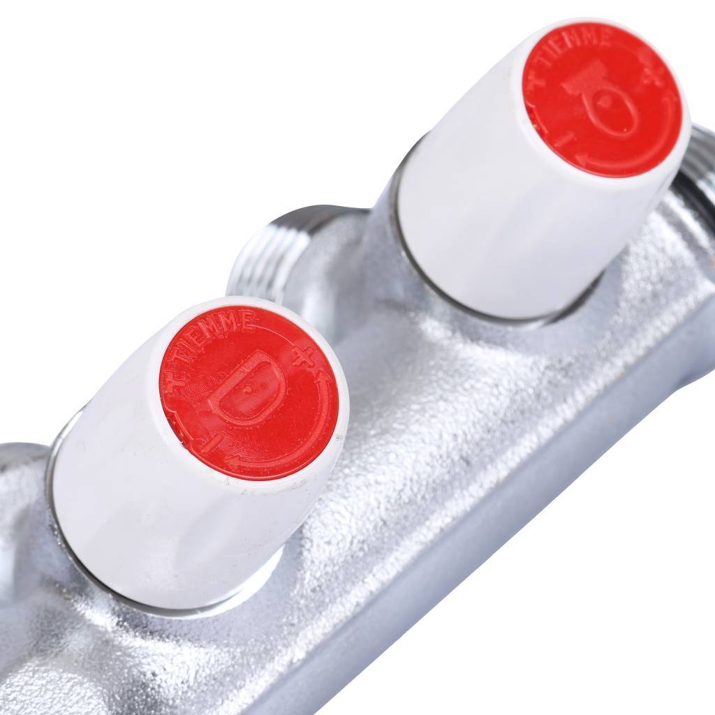 Коллектор с регулировочными вентилями TIEMME 3/4 х1/2 на 3 выхода (хром.)