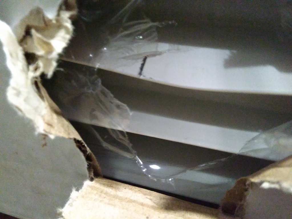 Уцененный товар (нарушена упаковка, замятие и потертость на ребре крайней секции): Радиатор алюминиевый Global VOX- R 500 12 секций боковое подключение (белый RAL 9010), VX05001012