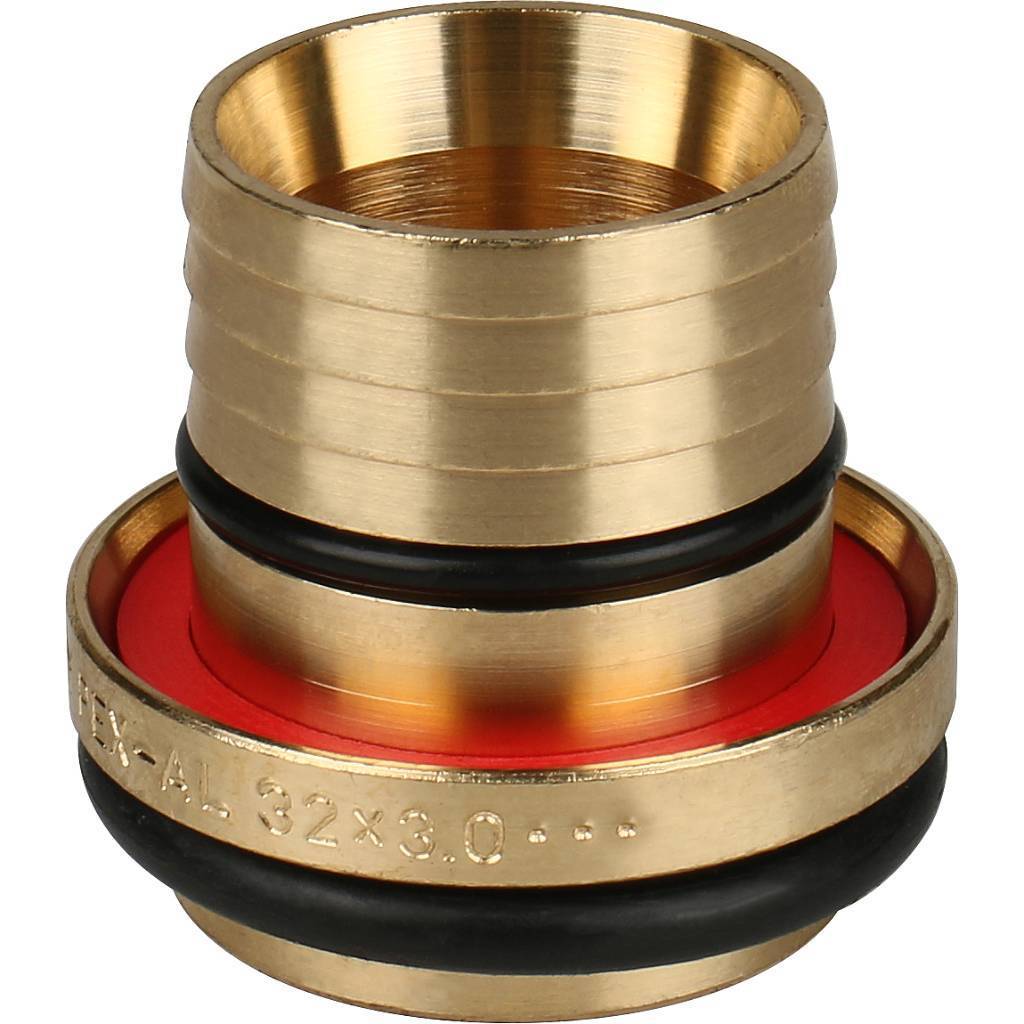 Угольник-переходник STOUT с наружной резьбой 1 x32 для металлопластиковых труб винтовой, SFS-0006-000132