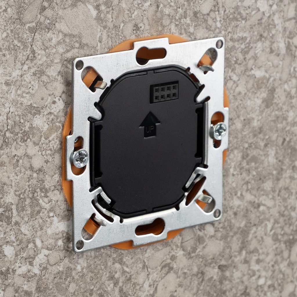 Терморегулятор ENGO Controls E55 WI-FI, с подключением датчика пола, черный, под рамку 55 х 55