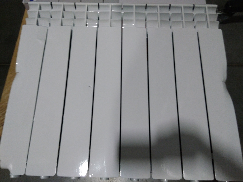 Уцененный товар (сломаны секции, вмятины, трещины  (БОЙ СКЛАДА)): Радиатор алюминиевый ROMMER Profi 500 8 секции (AL500-80-80-100) (RAL9016), RAL-1210-050008